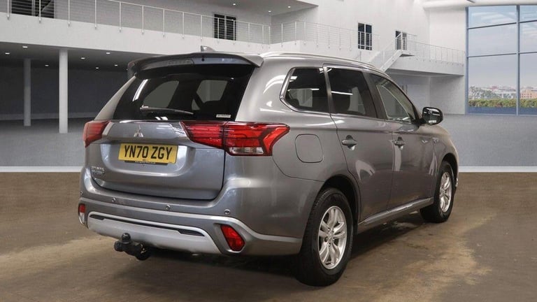 2020 Mitsubishi Outlander 2.4h TwinMotor 13.8kWh Verve CVT 4WD Euro 6 (s/s) 5dr ESTATE Petrol/Ele...