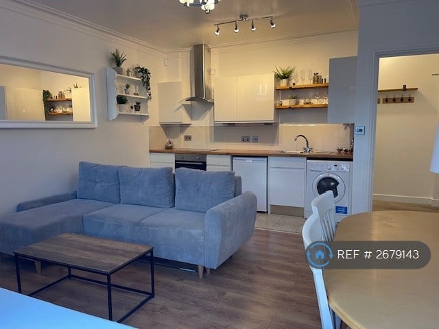 1 bedroom flat in Lower Ashley Road, St. Agnes, Bristol, BS2 (1 bed) (#2679143)