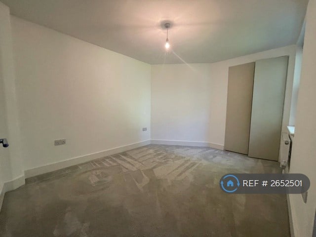 2 bedroom flat in Evering Road, London, E5 (2 bed) (#2652501)