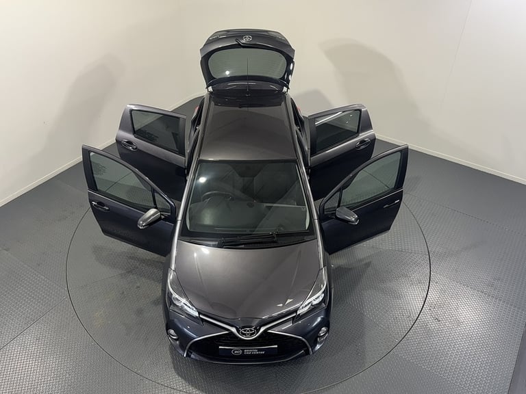2016 Toyota Yaris Dual VVT-i Design Hatchback Petrol Manual