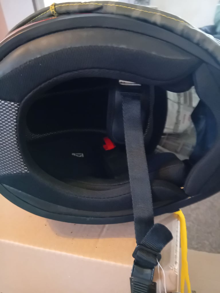 Full face helmet 