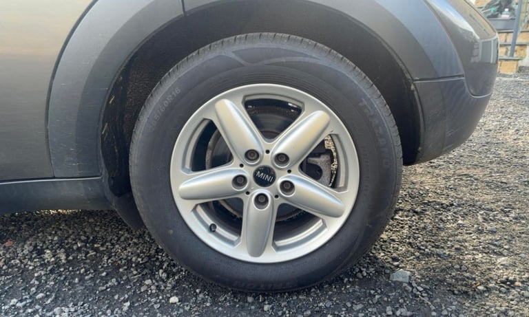 MINI Countryman 1.6 Cooper D (Diesel) – MOT until June 26 & Low Running Costs