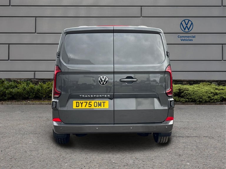 Volkswagen Transporter Panel Van 2.0 Tdi T28 Commerce Pro Panel Van 5dr Diesel