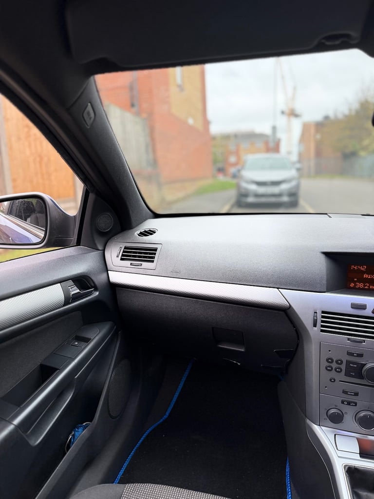 Vauxhall, ASTRA, Hatchback, 2010, Manual, 1364 (cc), 3 doors