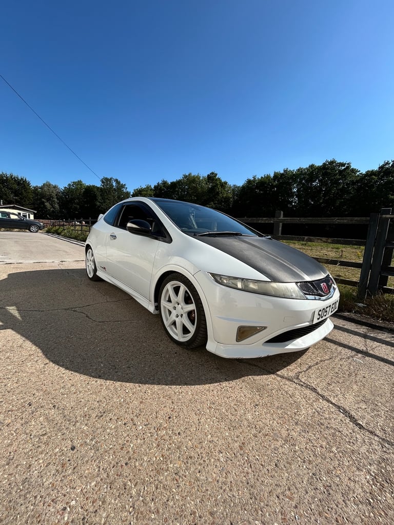 HONDA CIVIC 2.0 TYPE R GT CHAMPIONSHIP WHITE 