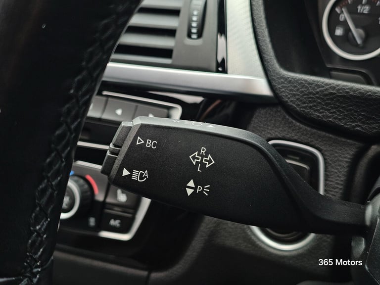 2018 BMW 3 Series 2.0 320i M Sport Shadow Edition Auto xDrive Euro 6 (s/s) 4dr SALOON Petrol Auto...