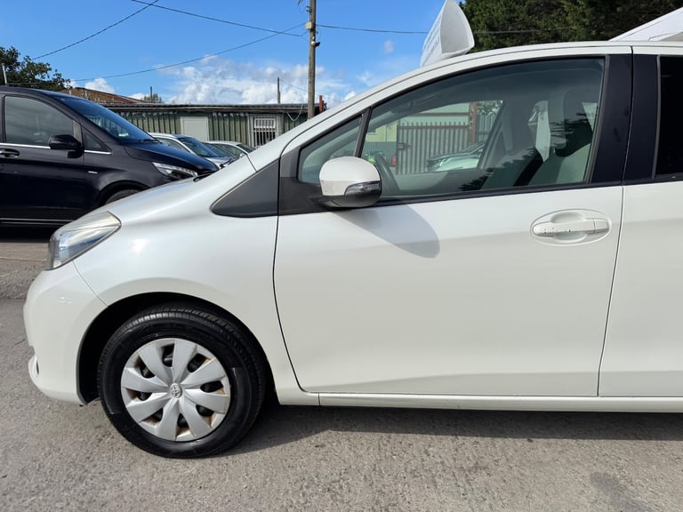 2025 Toyota Vitz YARIS 1.0 VVT-i ACTIVE Hatchback PETROL Automatic