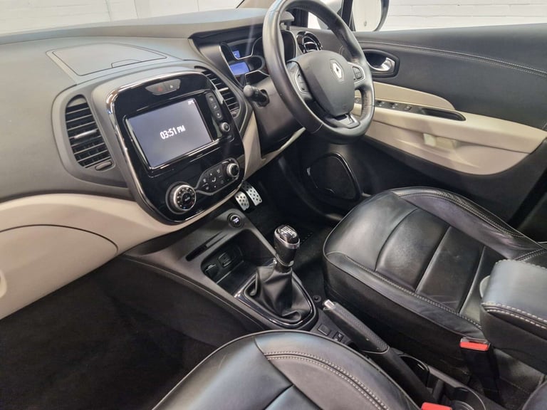 2017 Renault Captur 1.5 Captur Signature S Nav dCi 5dr SUV Diesel Manual