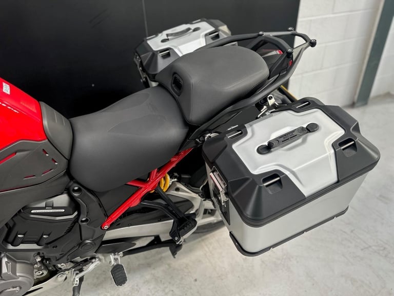 2024/24 Ducati Multistrada V4 Rally Radar One Owner Motorcycle 