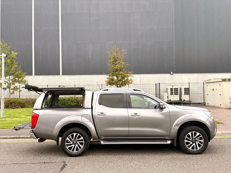 2017 Nissan Navara Double Cab Pick Up Tekna 2.3dCi 190 4WD PICK UP Diesel Manual