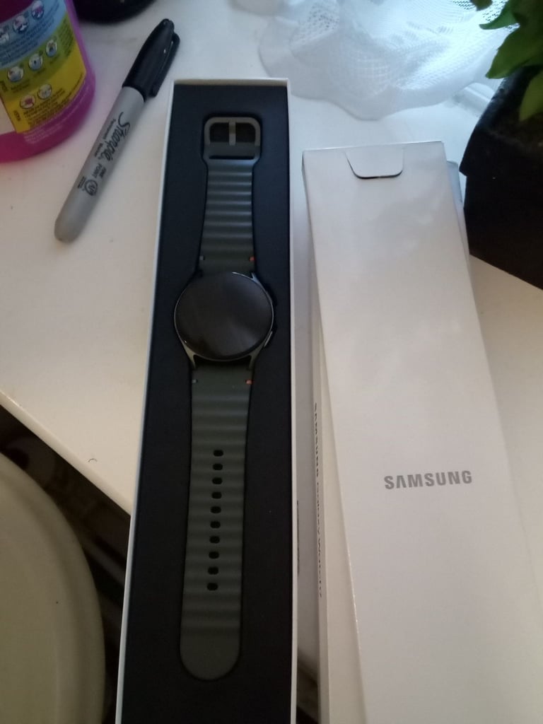 Samsung watch 7 40mm WiFi+GPS 