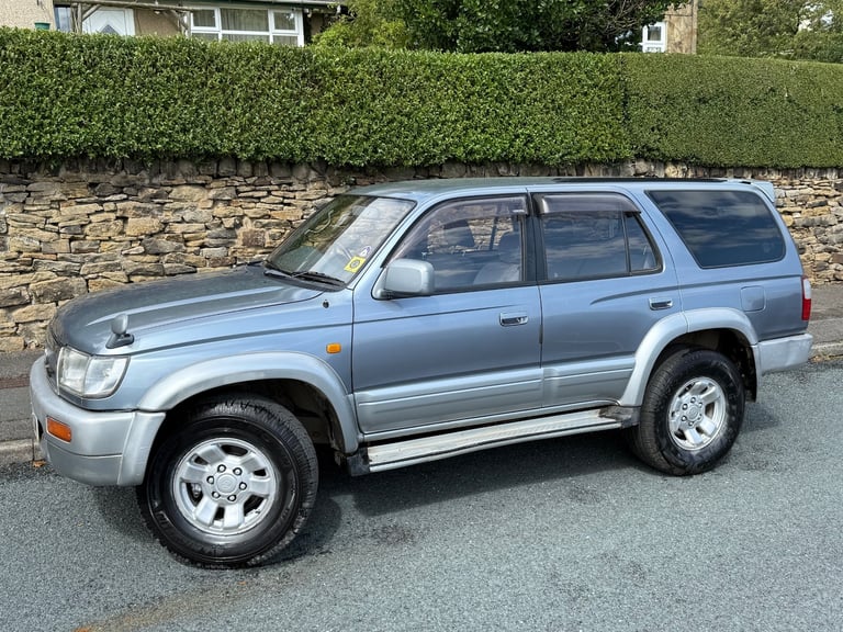 2005 Toyota Hilux 3.0TD SSR-X MANUAL 4X4 GREY  Diesel Manual