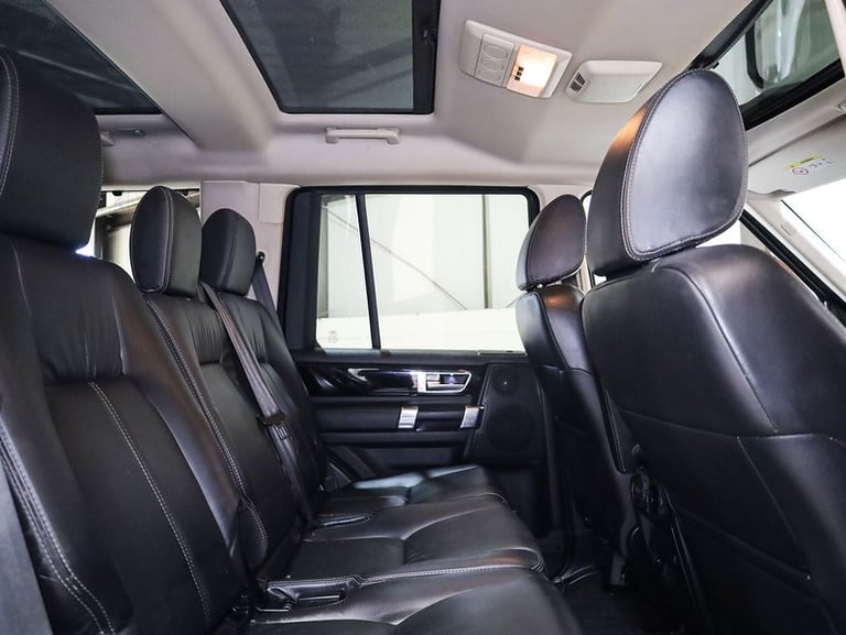 2015 Land Rover Discovery 4 SD V6 HSE SUV Diesel Automatic