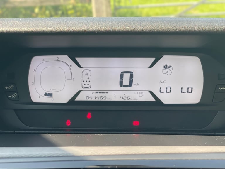 ULEZ COMPLIANT /// 2015 CITROEN GRAND PICASSO 1.6 BLUEHDI SELECTION 7 SEATER