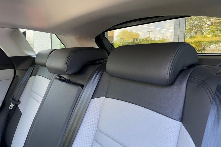 2025 Land Rover Range Rover Evoque 1.5 P270e Dynamic SE 5dr Auto ESTATE PETROL/ELECTRIC Automatic