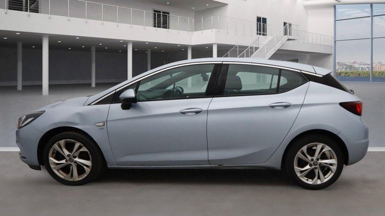  Vauxhall Astra 1.4i SRi Nav Euro 6 5dr Petrol Manual