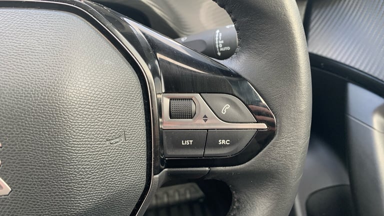 2022 Peugeot 2008 1.5 BlueHDi Allure Premium SUV 5dr Diesel Manual Euro 6 (s/s) (110 ps) SUV Dies...