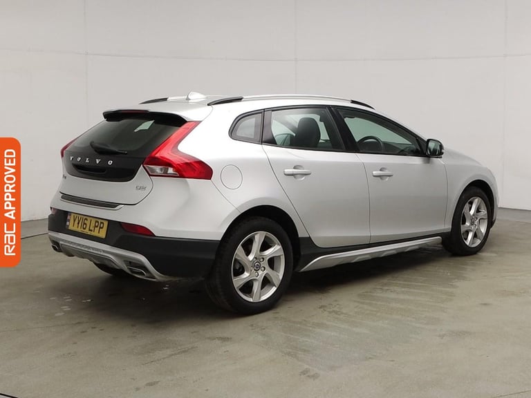 2016 Volvo V40 Cross Country 2.0 D2 Lux Hatchback 5dr Diesel Manual Euro 6 (s/s) (120 ps) Hatchba...