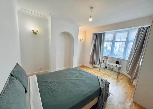 image for Lovely Room ☀ With All Bills ✅