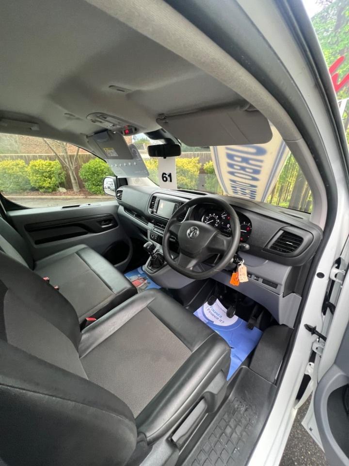 2021 Vauxhall Vivaro 2900 1.5d 100PS Dynamic H1 Van 5 door Panel Van 