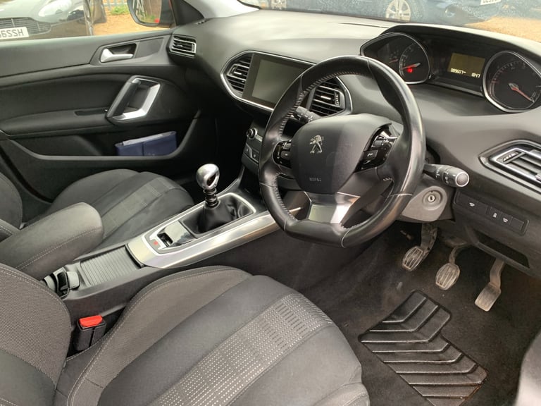 2015 Peugeot 308 1.6 HDi 115 Allure 5dr HATCHBACK Diesel Manual