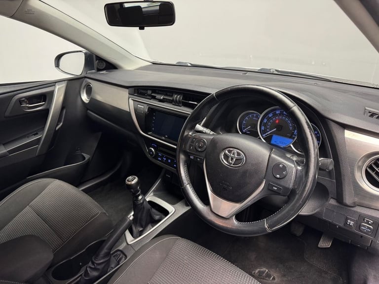 2014 Toyota Auris 1.4 D-4D Icon 5dr HATCHBACK DIESEL Manual