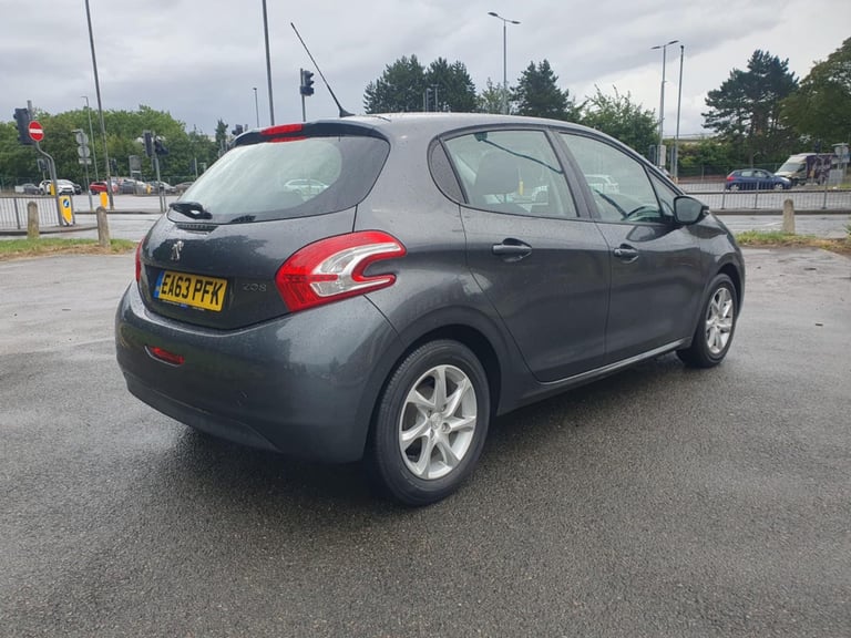 Peugeot, 208, Hatchback, 2013, Manual, 1398 (cc), 5 doors