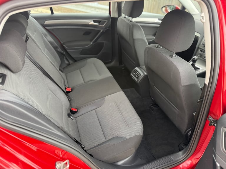 2013 Volkswagen Golf BLUEMOTION 1.6 TDI - 12 MONTHS MOT - £20 CHEAP CAR TAX 2KEY HATCHBACK Diesel...