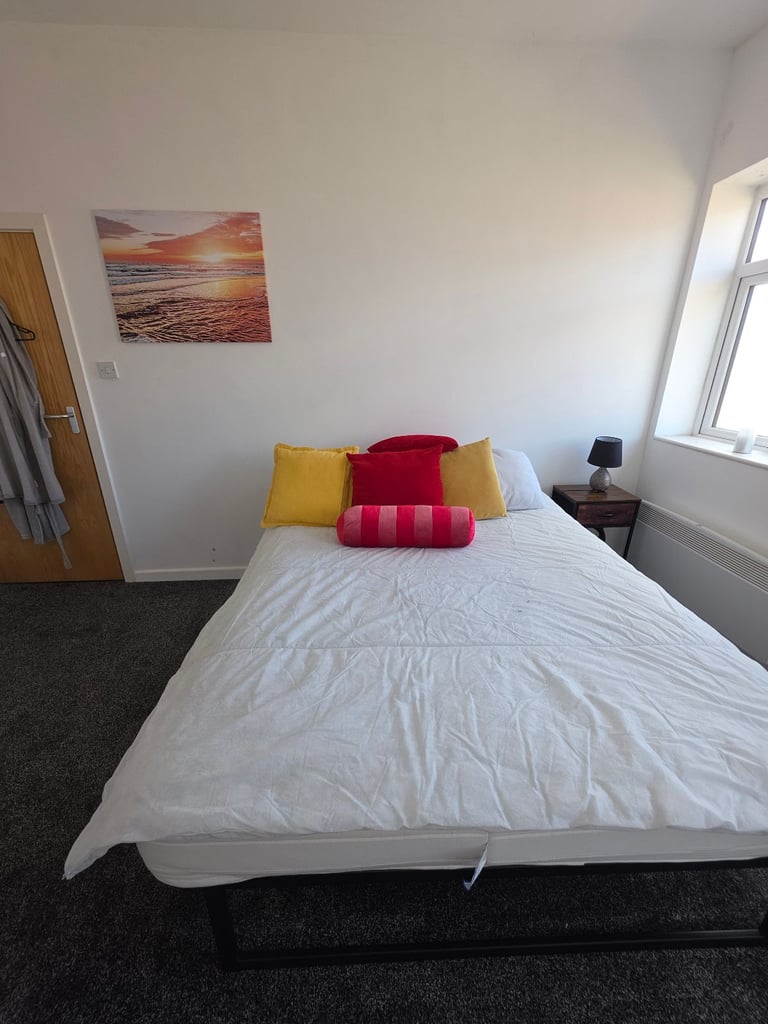 1 Bedroom Furnished flat in Eccles, Salford, 