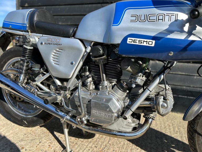 Ducati 900 SS