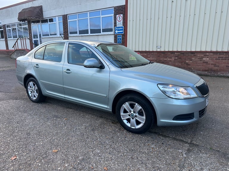 Skoda, OCTAVIA, Hatchback, 2011, Manual, 1598 (cc), 5 doors