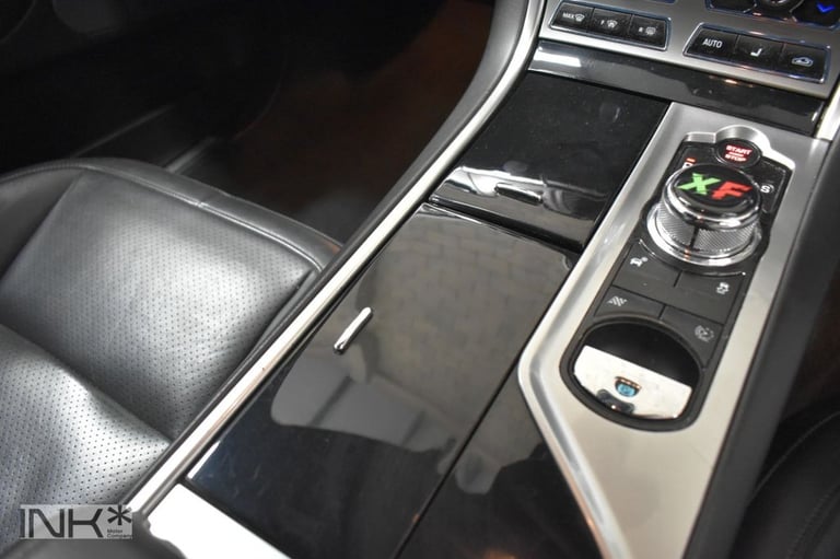 2014 Jaguar XF 3.0d S V6 Portfolio Saloon 4dr Diesel Auto Euro 5 (s/s) (275 ps) Saloon Diesel Aut...