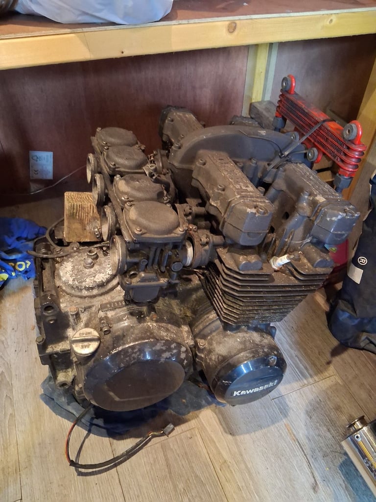 Kawasaki 550cc engine