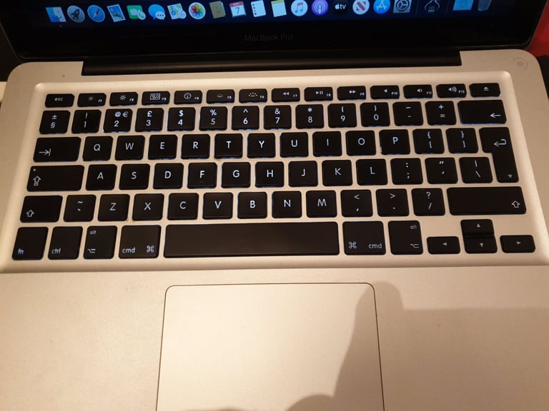 APPLE MACBOOK PRO A1278 13inch LAPTOP WITH CHARGER 2.53GHZ C2D, 4GB DDR3 128GB SSD RUNNING BIG SUR