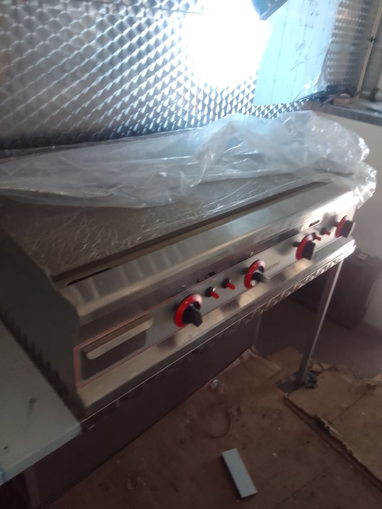 Commercial catering restaurants trailer equipment Gas and electric Griddles Grills