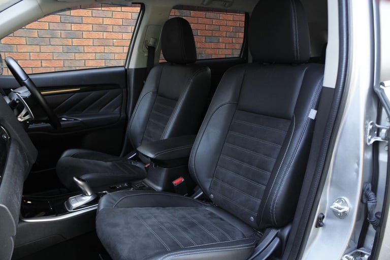 2017 Mitsubishi Outlander 2.0h 12kWh Juro CVT 4WD Euro 6 (s/s) 5dr ESTATE Petrol/Electric Hybrid ...