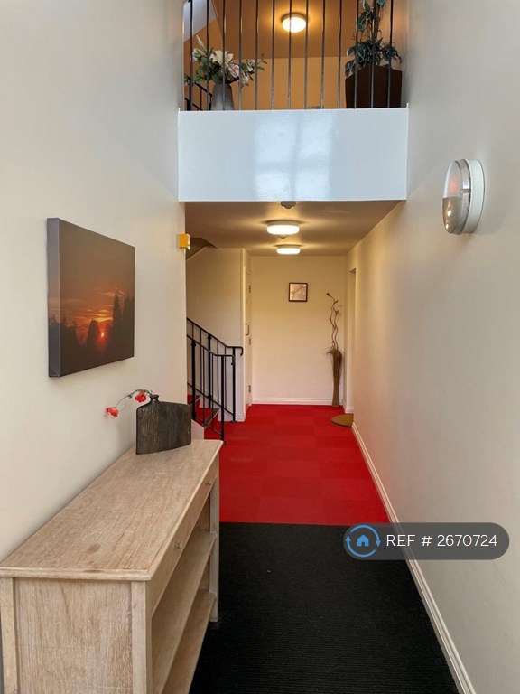 3 bedroom flat in Maltings Close, Cambridge, CB5 (3 bed) (#2670724)