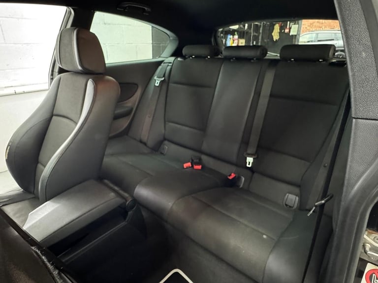 BMW 1 SERIES 2.0 118i M Sport 3 door 2010