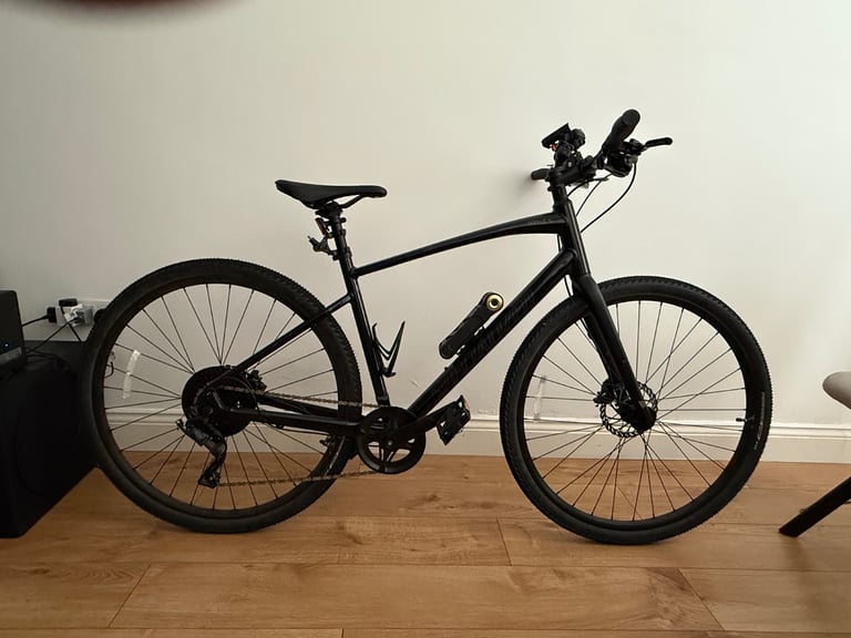 Specialised Sirrus - Excellent Condition