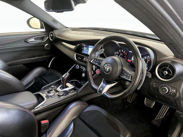 2020 Alfa Romeo Giulia 2.9 V6 Bi-Turbo Quadrifoglio Auto Euro 6 (s/s) 4dr Automatic Saloon Petrol...