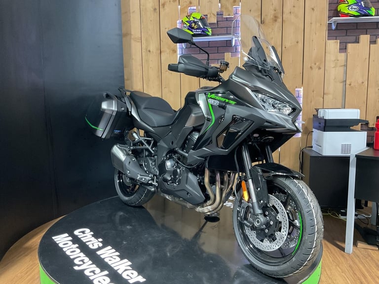 Kawasaki Versys 1100 2025 Brand New! Last 1! FREE TOURING KIT! FREE UK DELIVERY!