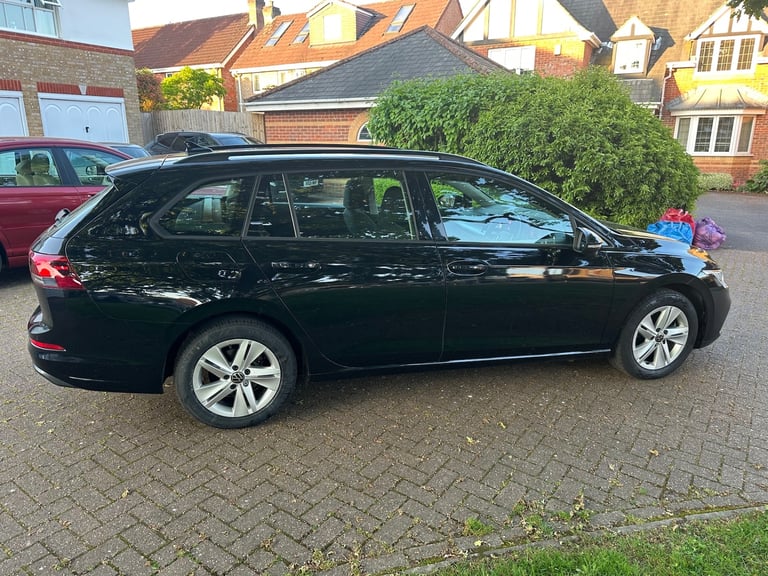 2021 Volkswagen Golf 2.0 TDI Life 5dr ESTATE Diesel Manual