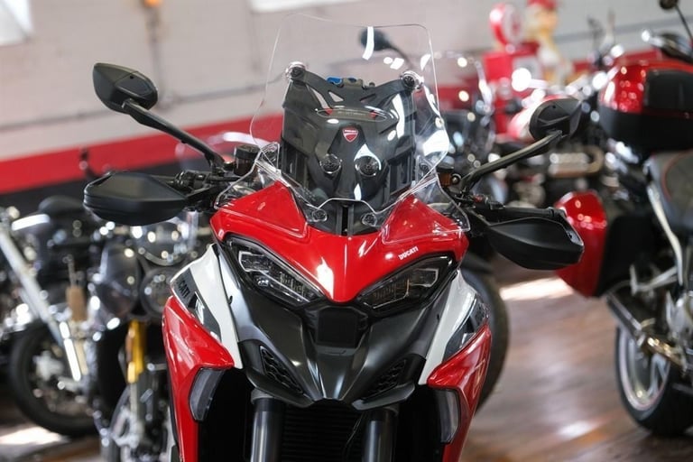 Ducati Multistrada V4 S Sport Includes Panniers