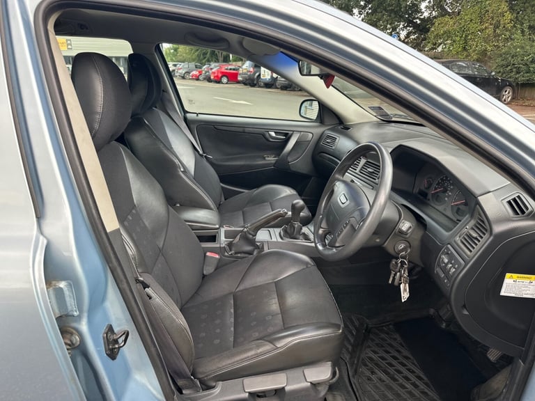 VOLVO V70 2.4 140 Torslanda