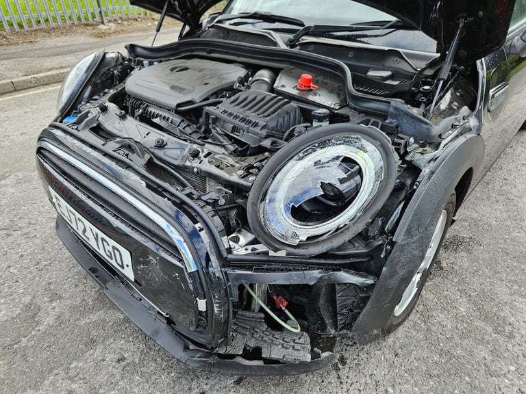 2022 72 MINI Hatchback 1.5 Cooper Classic 5dr Auto Black Damaged Salvage