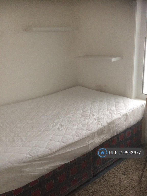 4 bedroom flat in Hurlingham Road, Bristol, BS7 (4 bed) (#2548677)