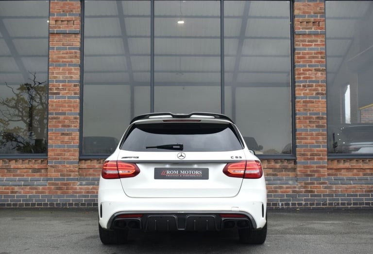 2017 66 MERCEDES-BENZ C-CLASS 4.0 C63 V8 BITURBO AMG (PREMIUM) ESTATE 5DR PETROL