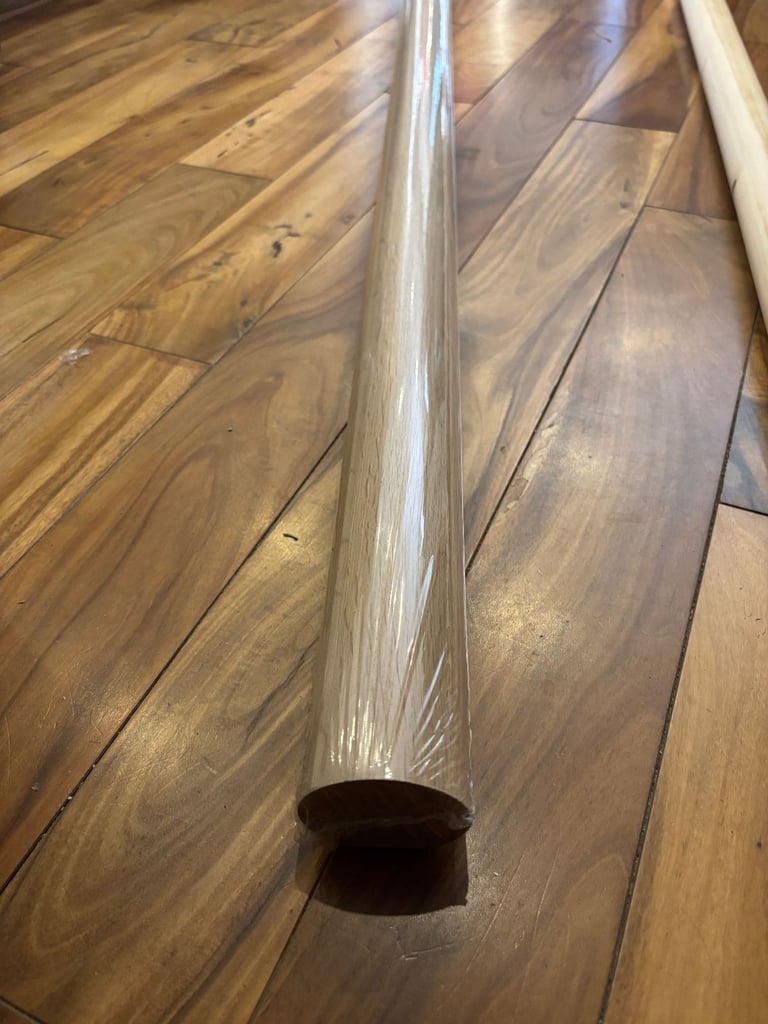 Oak Round Mopstick Handrail