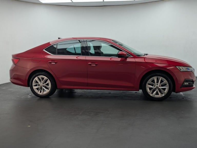 2020 Skoda Octavia 1.5 TSI ACT SE L First Edition Hatchback 5dr Petrol Manual Euro 6 (s/s) (15 HA...