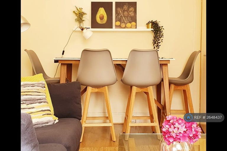 2 bedroom flat in Halmyre Street, Edinburgh, EH6 (2 bed) (#2648437)